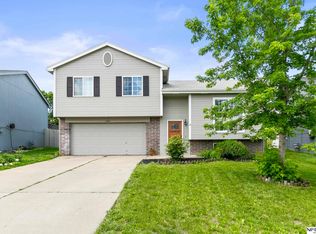 11804 Newport Ave, Omaha, NE 68164