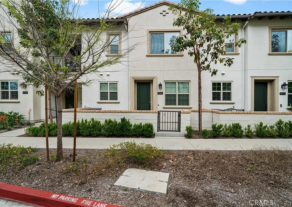 398 Sunrise Ln