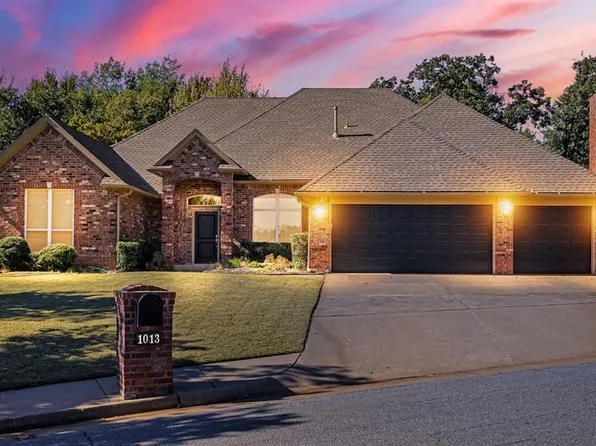 1013 Fox Hill Dr, Edmond, OK 73034