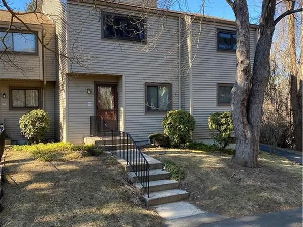 1230 Farmington Avenue #D, Farmington, CT 06032