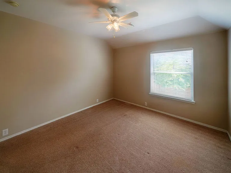 4736 Green Bluff Dr — Photo 44