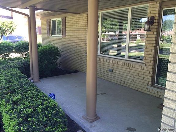 5th image of 5670 Beaver St