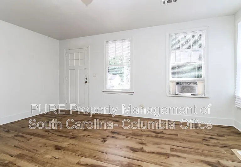 2511 Chestnut St — Photo 2