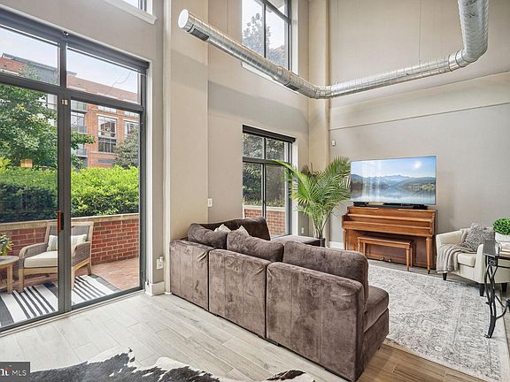5th image of 520 John Carlyle St Unit 109