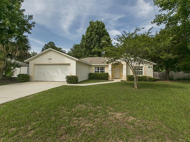1st image of 28 Pebble Beach Dr
