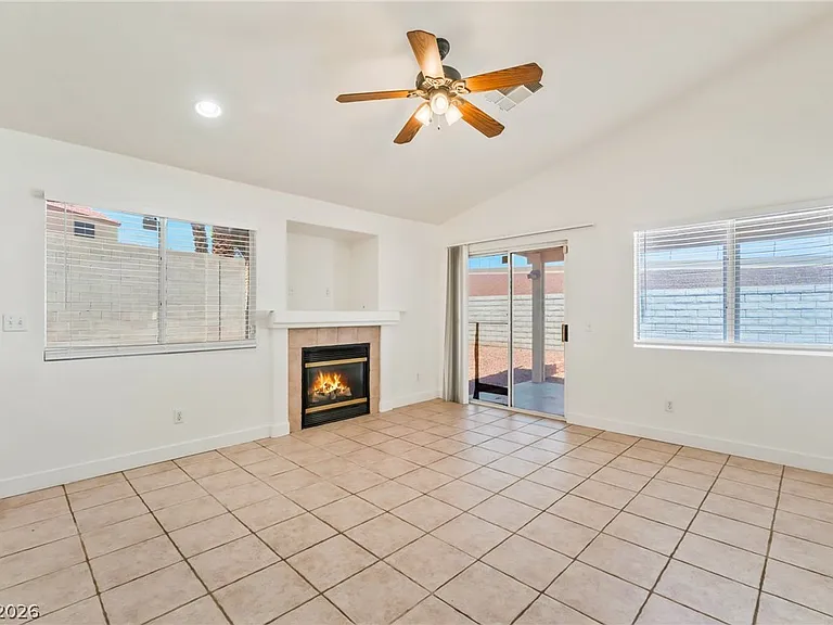 8924 Colorful Pines Ave — Photo 6