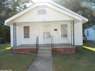 1811 Schaer St, North Little Rock, AR 72114