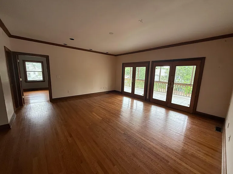 1856 Ion Ave #C — Photo 4