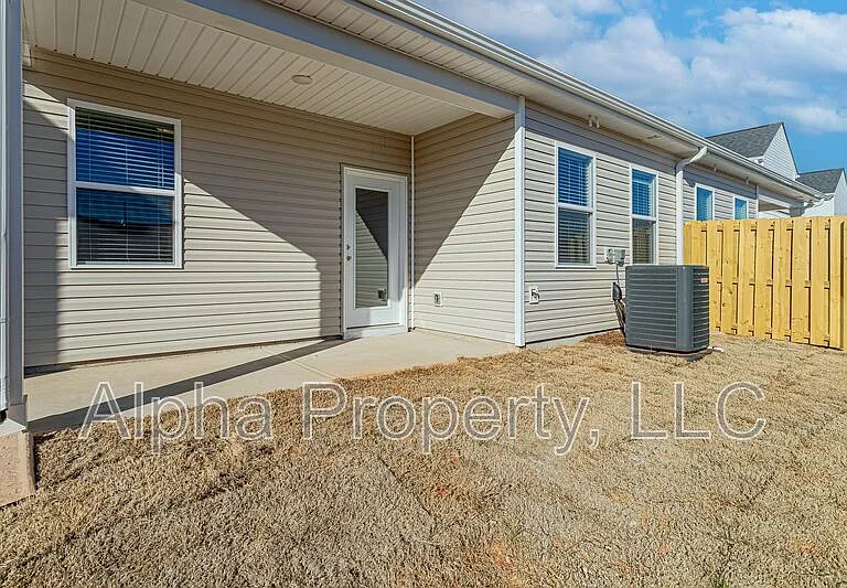 371 Highline Trl — Photo 20