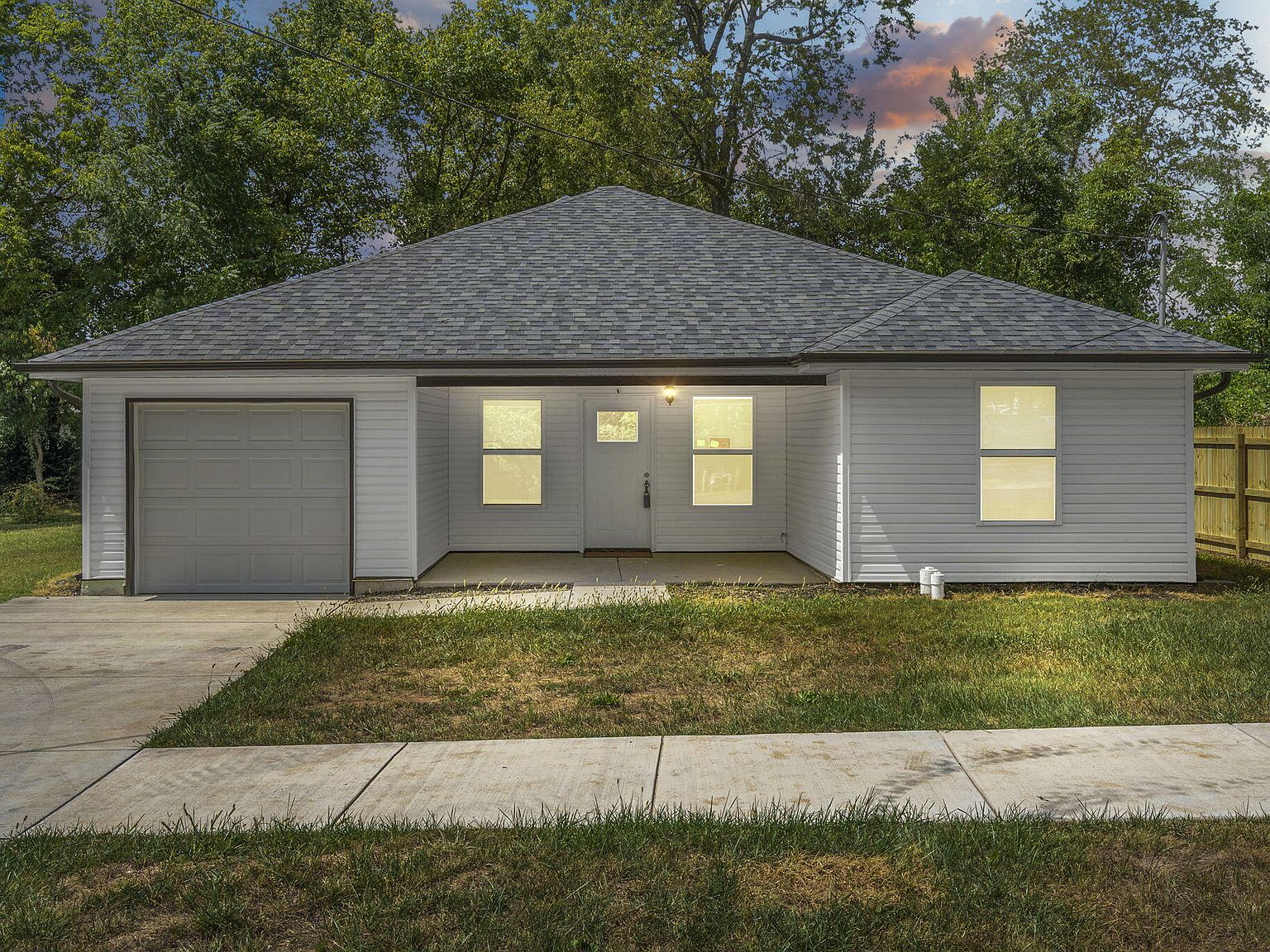 341 N Golden Avenue, Springfield, MO 65802 | Zillow