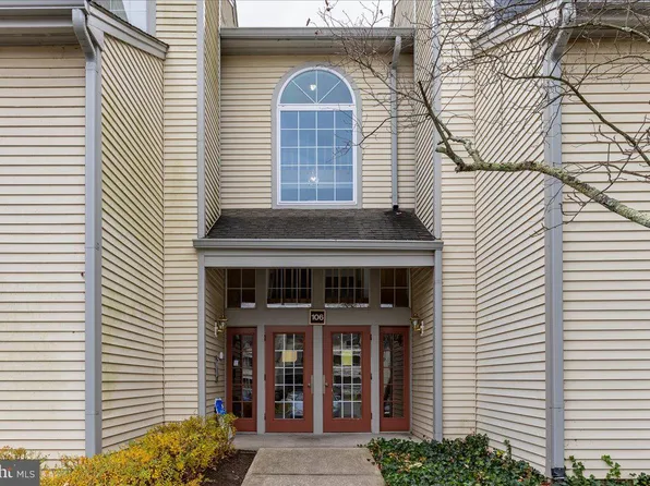 106 Lassen Ct APT 6, Princeton, NJ 08540