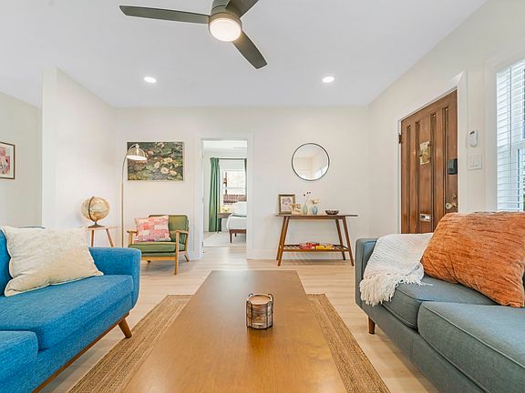 5th image of 4664 36th St