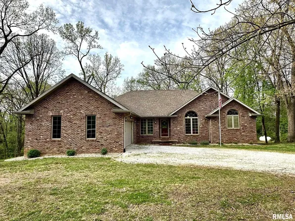 409 Timbercreek Dr, Jacksonville, IL 62650