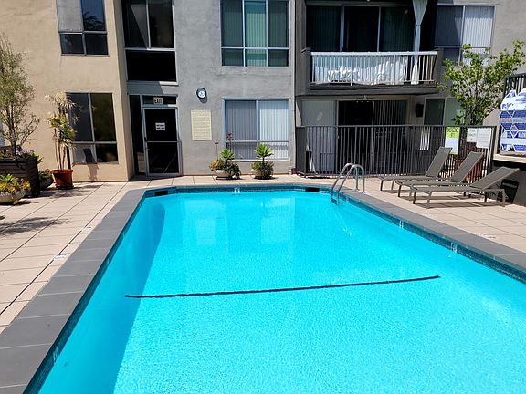 4th image of 1745 Camino Palmero St APT 431