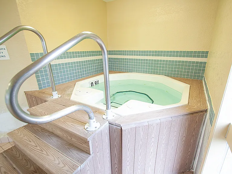 435 Wilson Ave — Photo 9
