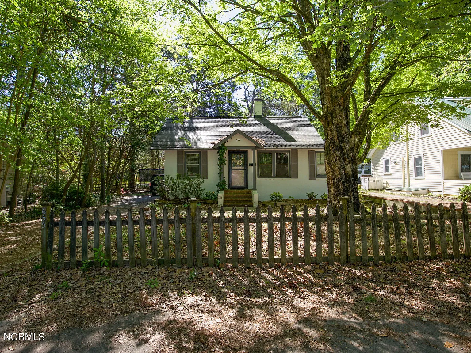2 bed, 1.0 bath, 1132 sqft, $1,600 — Photo 4