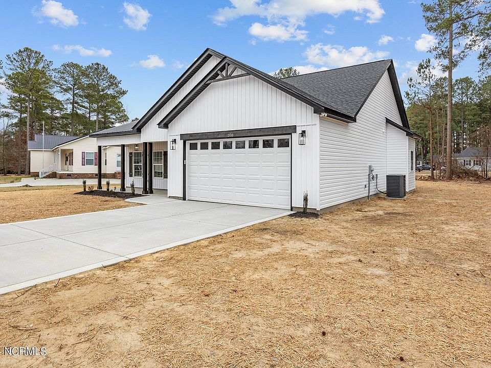 208 Tarheel Drive, Mount Olive, NC 28365 Zillow