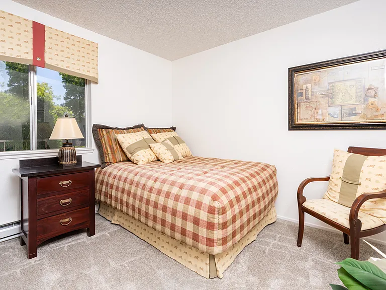 The Seasons Apartments — Photo 15