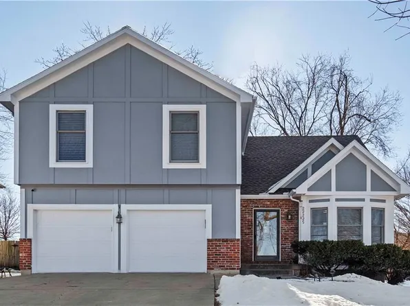 22225 W 64th Ter, Shawnee, KS 66226