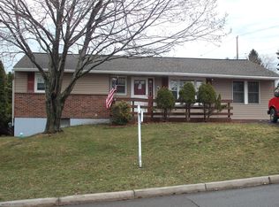 5 Frederick Dr, Apalachin, NY 13732