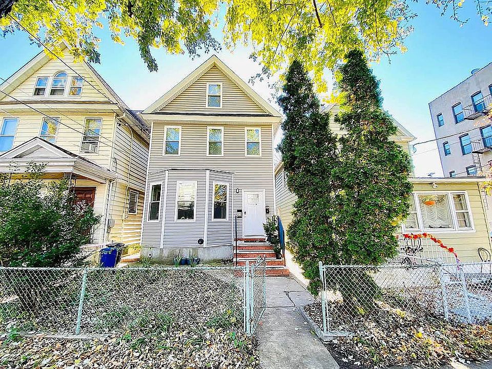1st image of 104-18 89th Ave