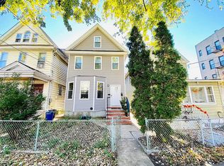 104-18 89th Ave, Richmond Hill, NY 11418