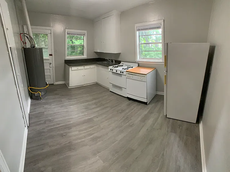 912 Oxmoor Rd — Photo 29