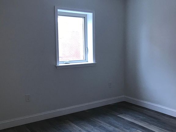 5th image of 1528 W Porter St Floor 2