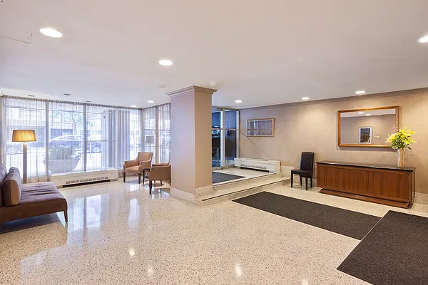 Rented by Compass | media 7