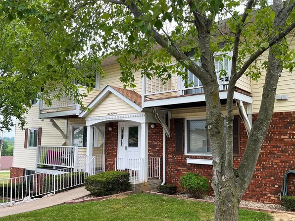 907 Huckleberry Heights Dr, Hannibal, MO 63401