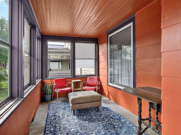 2nd image of 3432 Chicago Ave