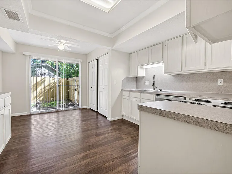 1106 E Red Cedar Cir — Photo 21
