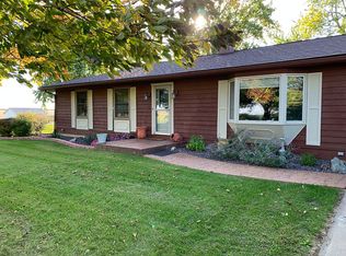 963 900e St, Mount Sterling, IL 62353