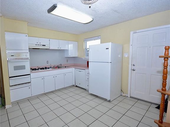 2nd image of 488 Dogwood Dr