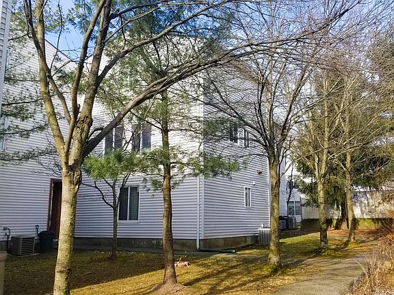 2nd image of 109 Emily Ln
