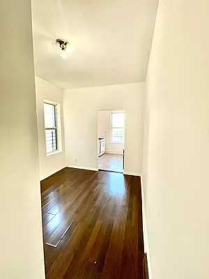 Rented by Pear NYC LLC | media 44