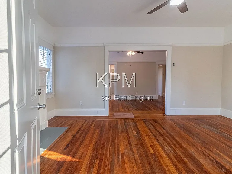 34 W Poplar St — Photo 2