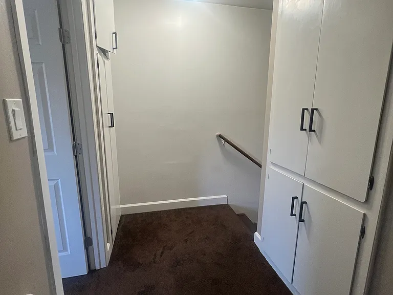 235 E Burnett St #9 — Photo 13