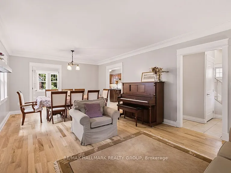 94 Marlborough Ave — Photo 8