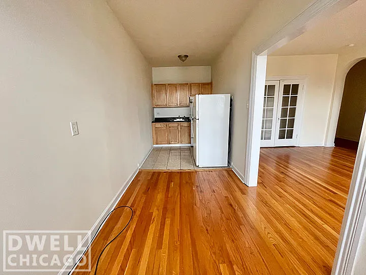 2704 N Sawyer Ave #315 — Photo 4