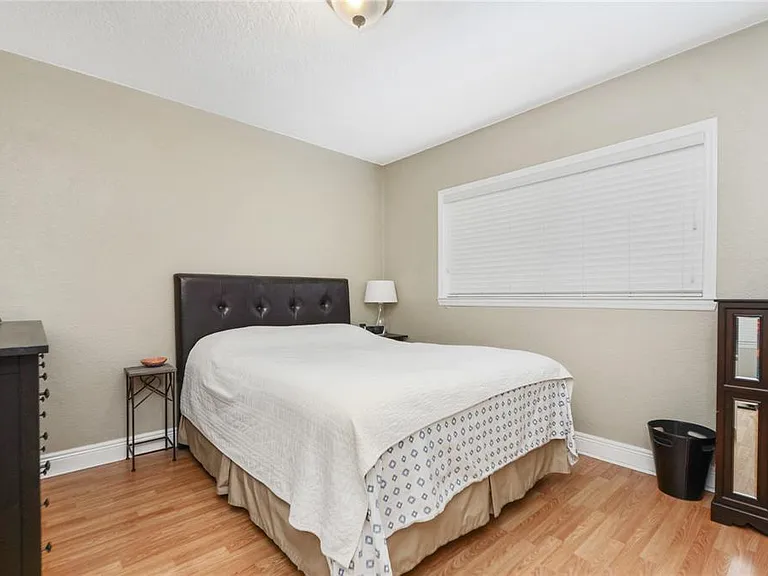 225 E New Hampshire St #7 — Photo 11