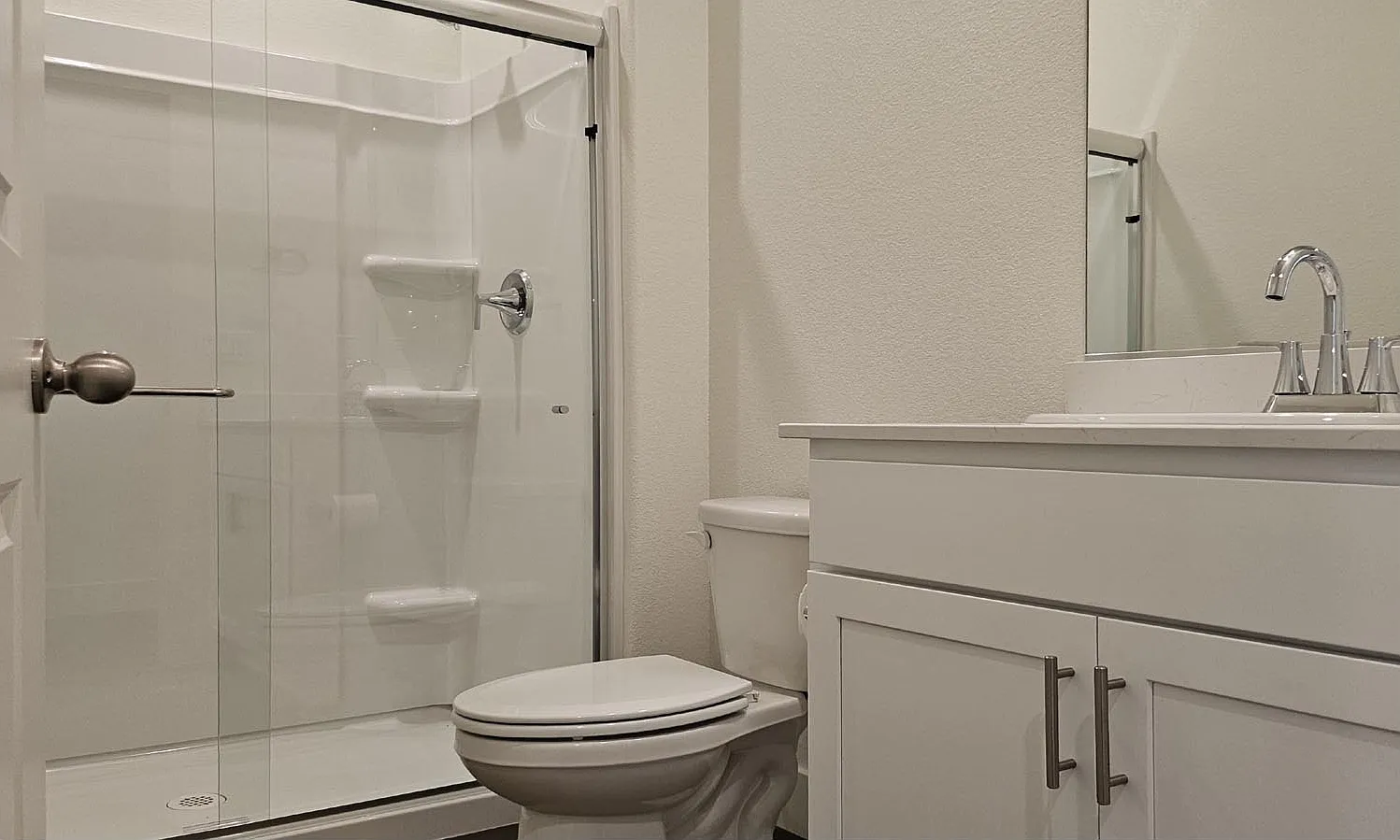 4 bed, 2098 sqft, $3,500 — Photo 4