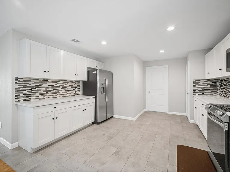 3535 Rosedale St — Photo 9