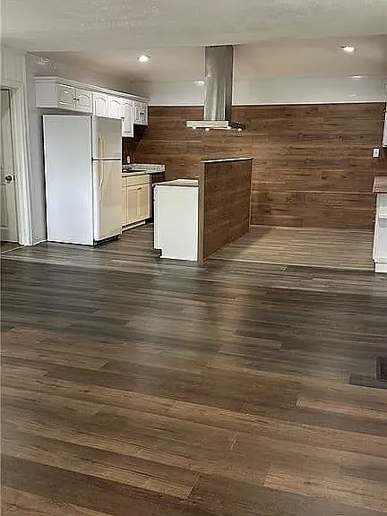 2201 Barnes Mill Rd NE — Photo 5