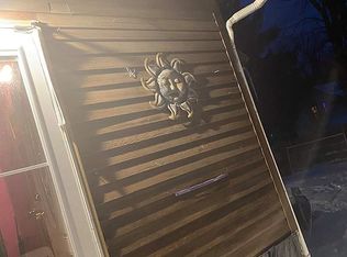 1013 1/2 Saint John Ave, Albert Lea, MN 56007