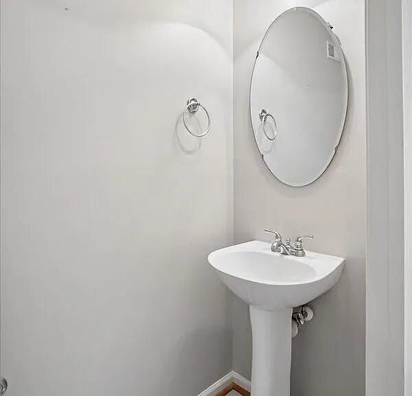 149 Ingle Pl — Photo 17