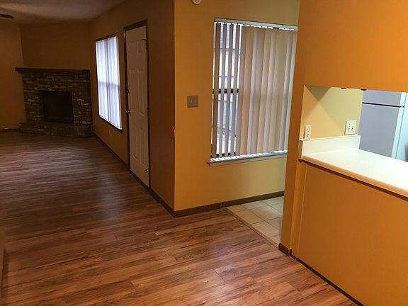 3rd image of 2301 W Michigan Ave APT 15