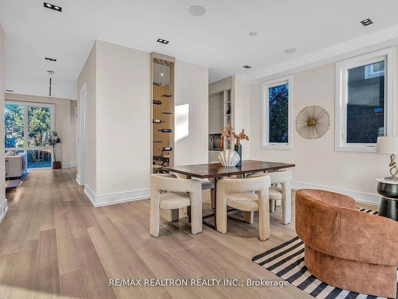 6 bed, $7,850 — Photo 4