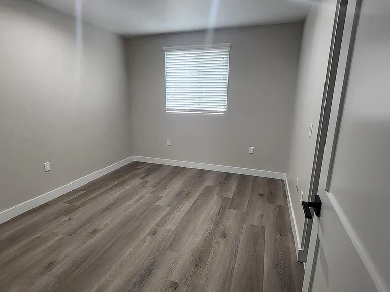 230 N Westlake Ave #1 — Photo 9