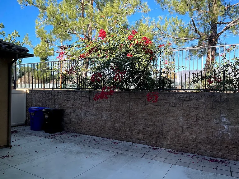 2435 Bruin Pl — Photo 20